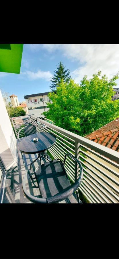 Rines Apartment Ohrid Bagian luar foto